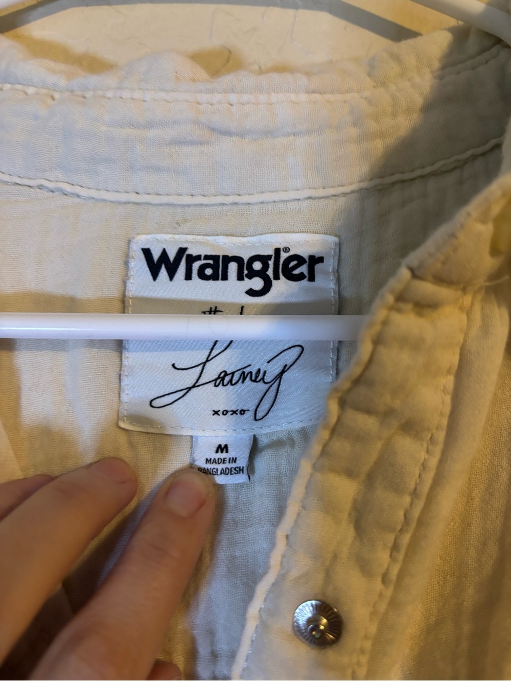 Lainey Wilson X Wrangler - Picture 2 of 5